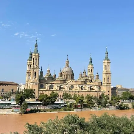 Con Vistas Al Pilar Con Aparcamiento Privado